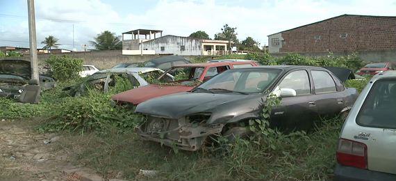 Polícia descobre desmanche de carros em Goiana - TV Jornal