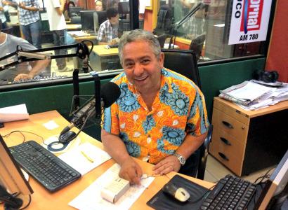 O comunicador da maioria, Geraldo Freire é quem comanda as manhãs da Rádio Jornal AM 780.   Foto: Rafael Souza/ Rádio Jornal