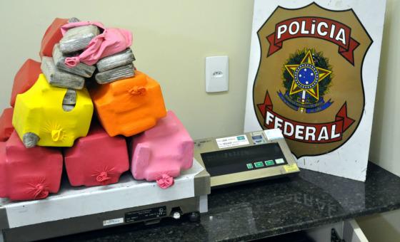 Droga foi encontrada dentro da mala de passageiro no TIP. Foto: divulgação/Polícia Federal